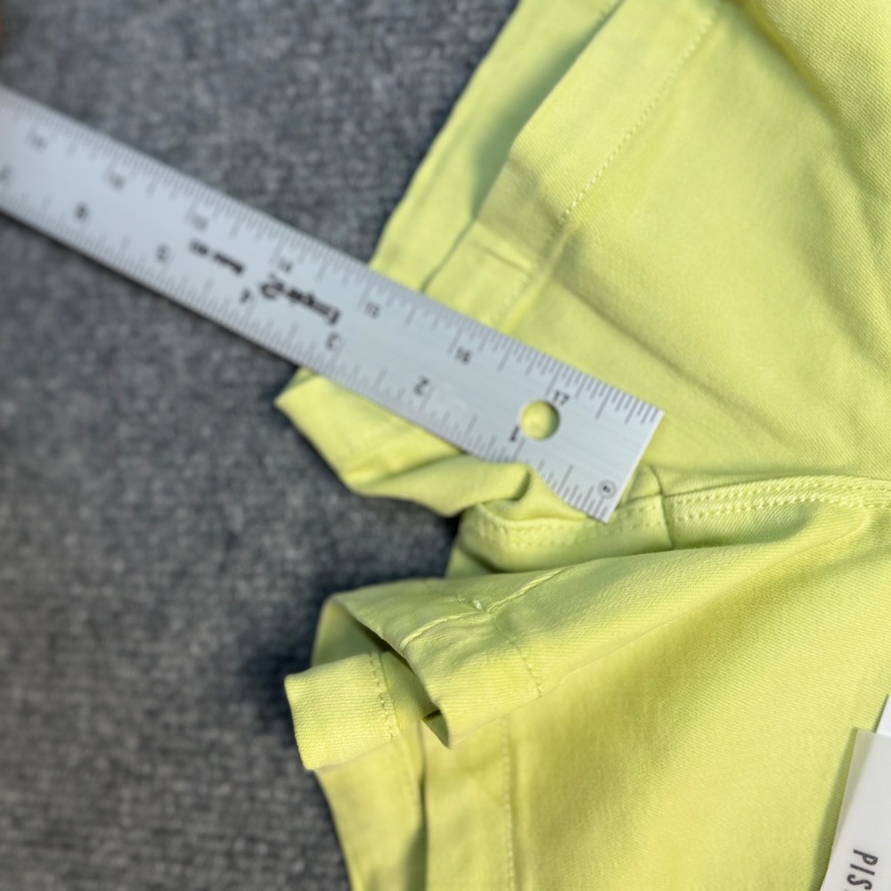 Pistola Mid Rise Soft Denim Shorts Limeade Green NWT Size 29 Zipper Pockets - Picture 8 of 8